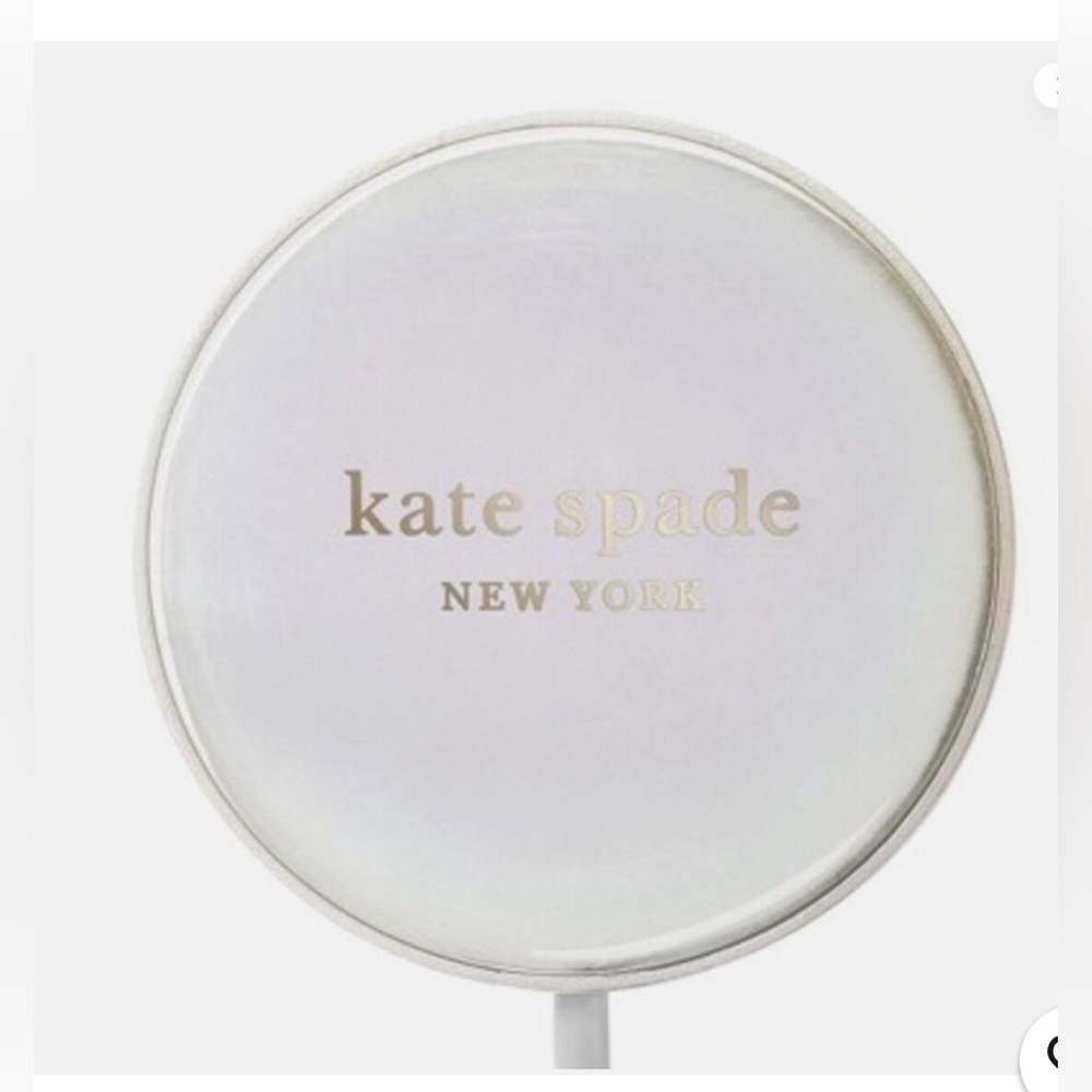 Kate Spade New York 15W Wireless
Charging Pad